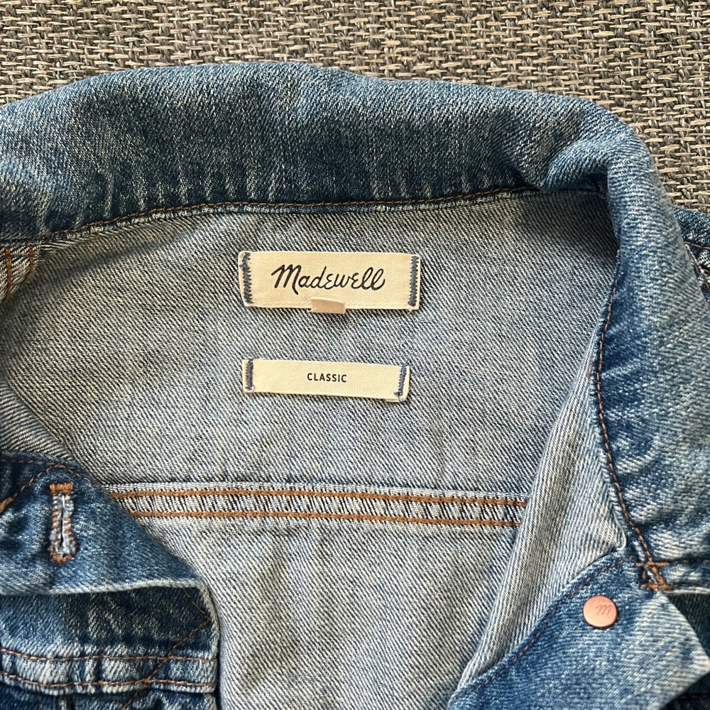 Madewell Classic Jean Jacket sz medium - Picture 3 of 8